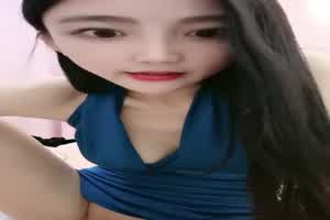 【小编推荐】蜜汁爱爱 直播主把辣腿张到最开，用蜜汁喷满男人的脸  背景图片