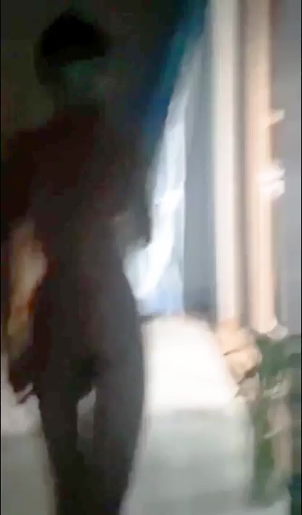  极美网红狗头萝莉 ，爆红不雅视频 的剧照2