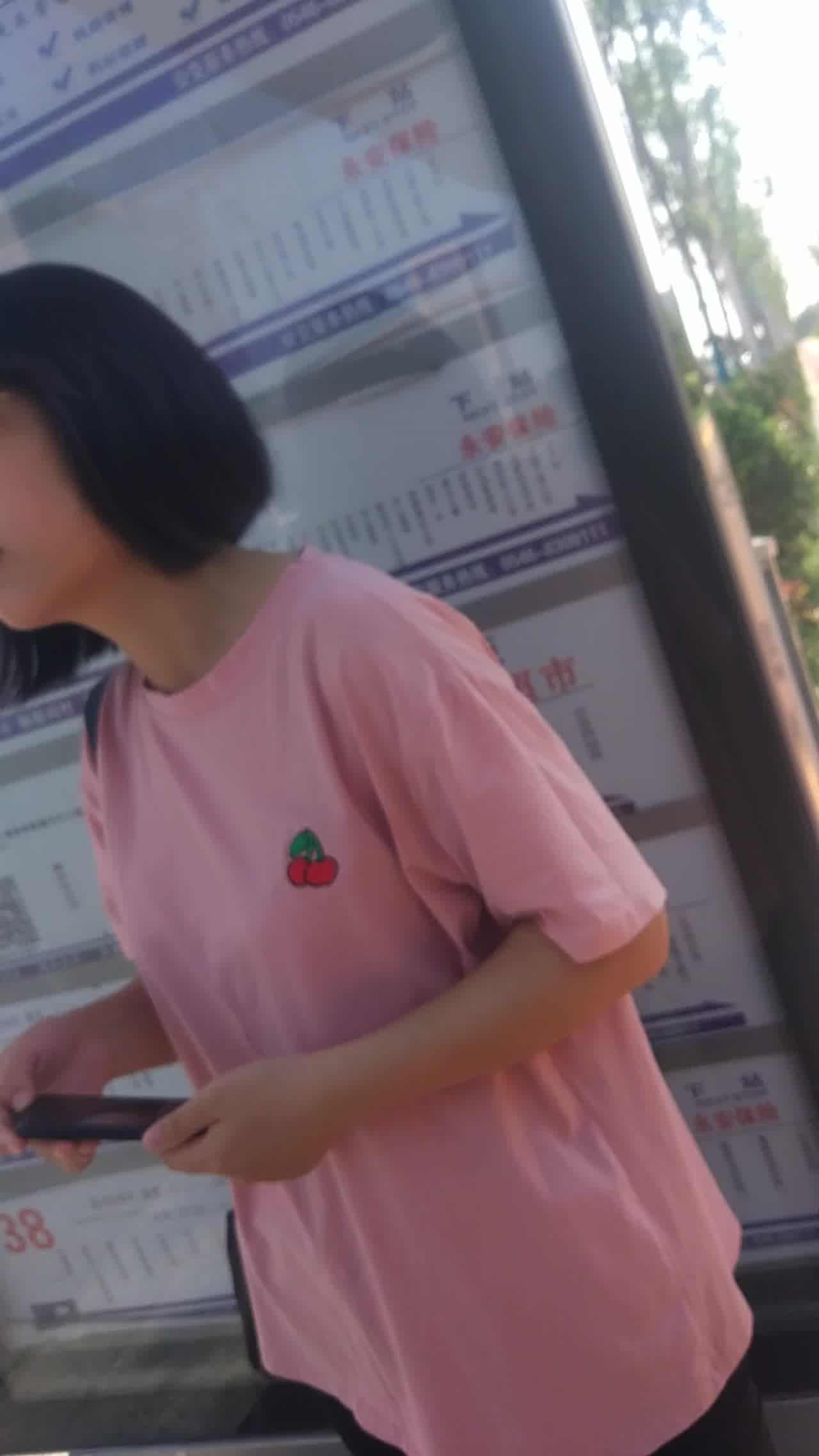  飞机侠勇者无畏直面女大生狂撸表现情欲满溢 的剧照3