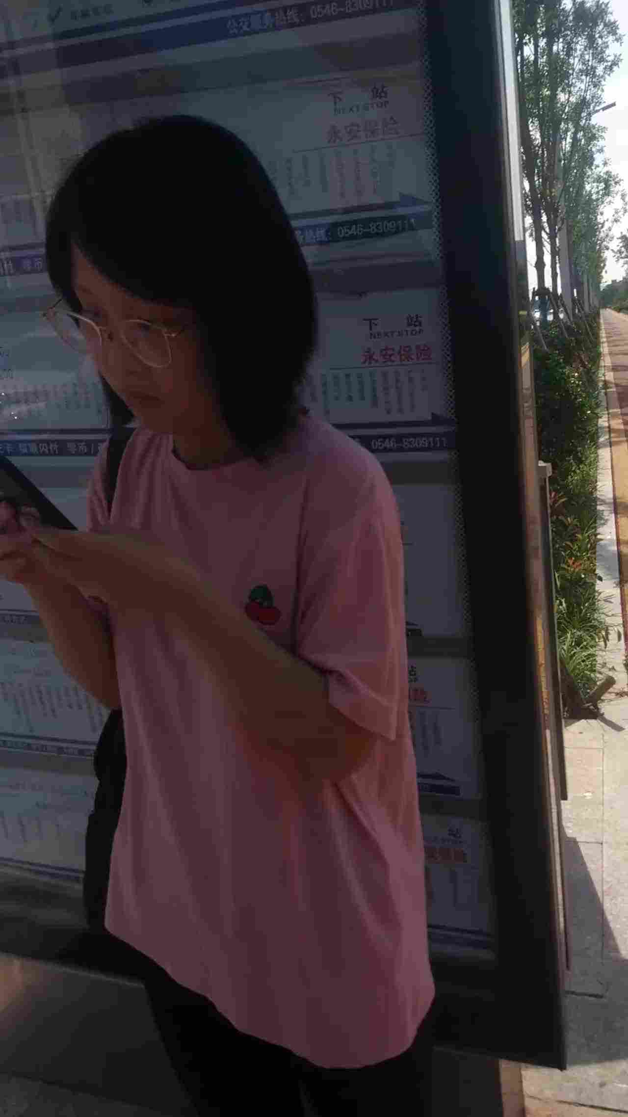  飞机侠勇者无畏直面女大生狂撸表现情欲满溢 的剧照7