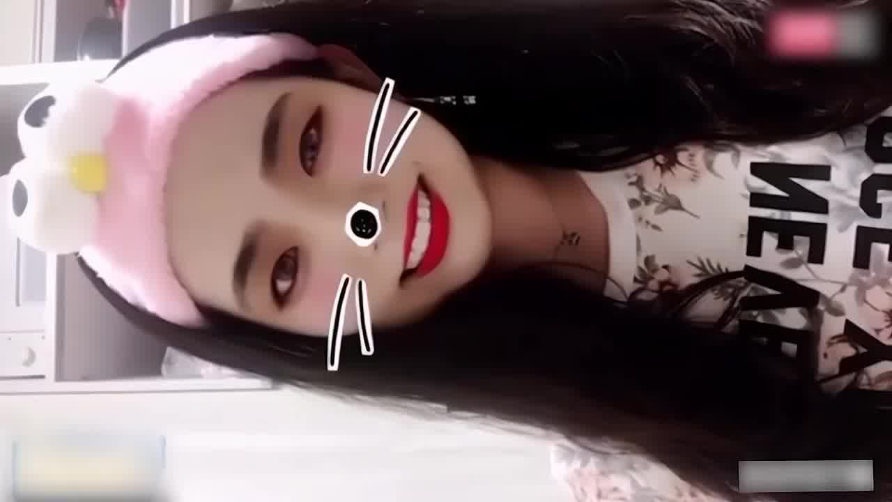  反差女神泄露惨遭网曝，上面深喉下面潮吹喷水内射 的剧照7