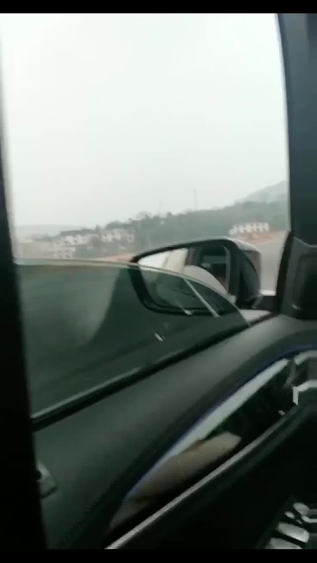  坐我鸡吧上开我的宝马7系 的剧照5