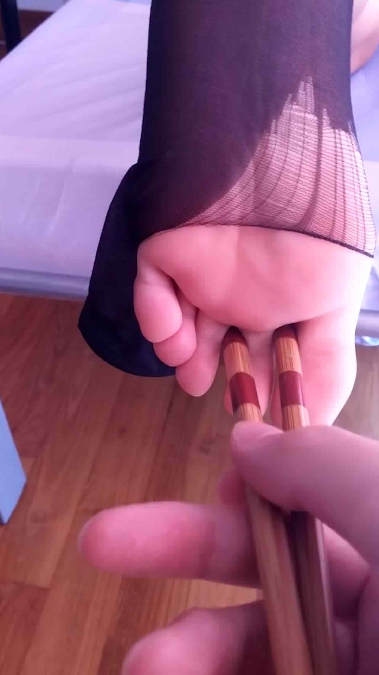  还是大学生会玩搞出一些爱爱花样 的剧照3