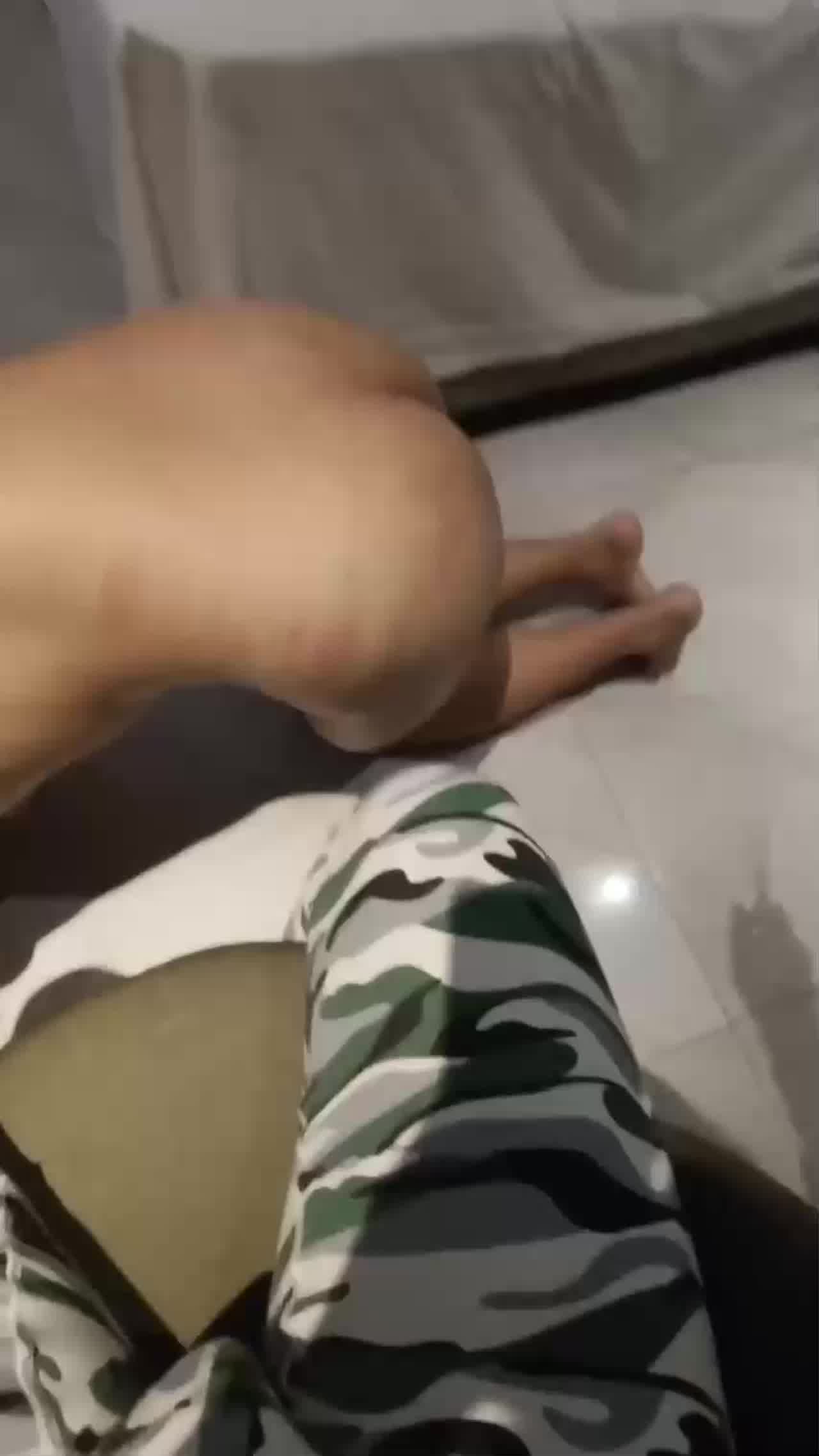  调教极品骚货母狗 的剧照5