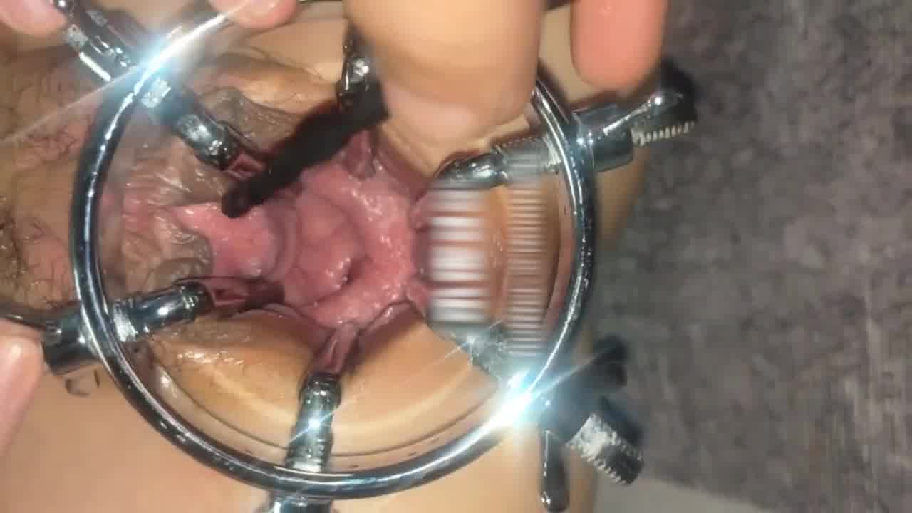  重庆DOM大神【永夜】约炮大神重口猎奇开穴阴道全开拳交 的剧照8