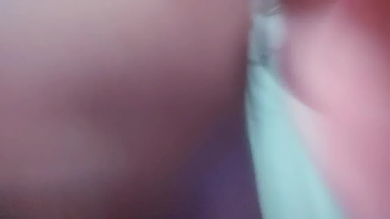  【23岁四川幼师，奔现男网友】可不知这男网友是探花界大神，自己也惨遭直播，被人操着逼，还帮别人赚了钱 的剧照2