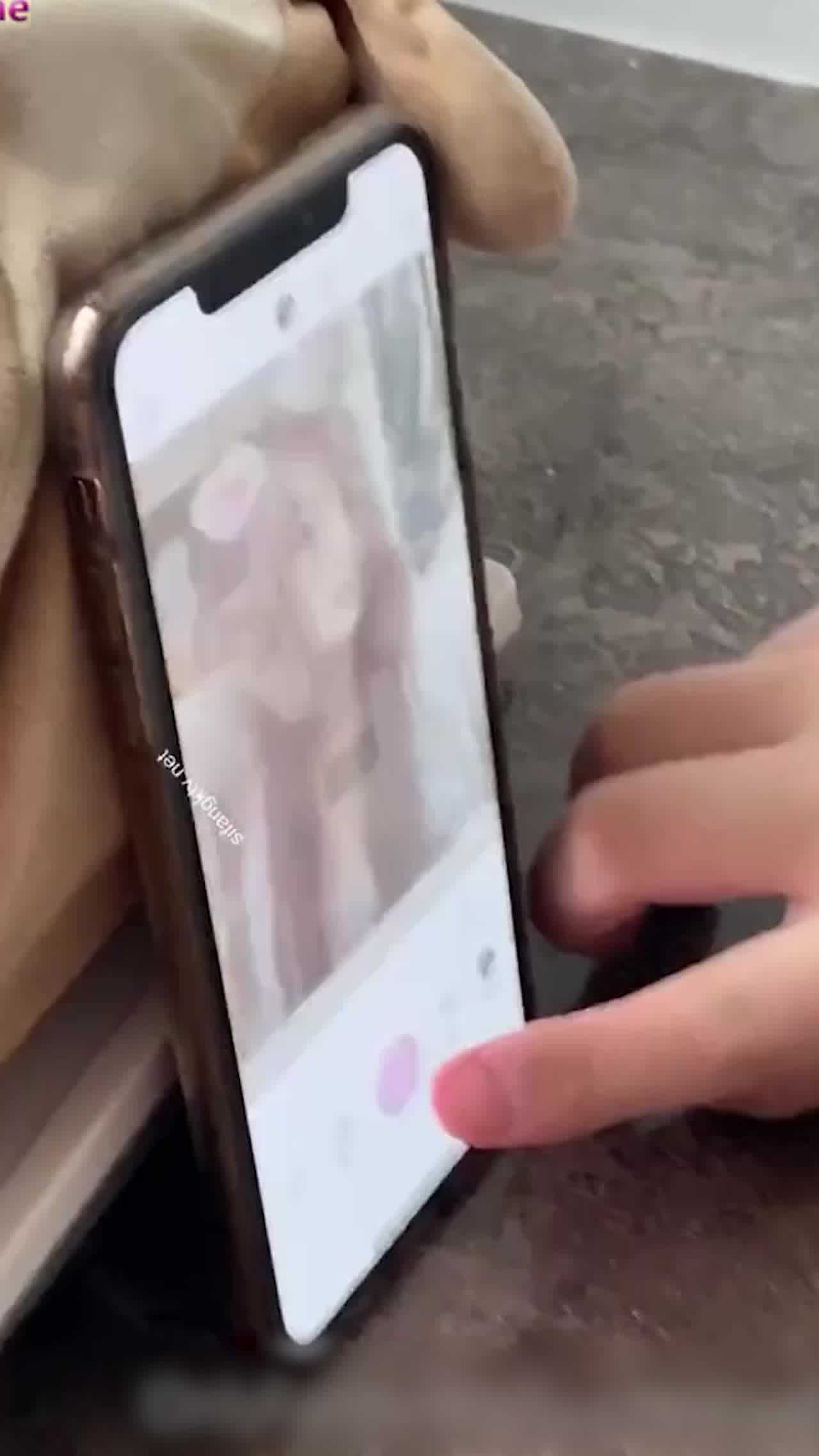  COS清凉写真粉丝露奶直播 的剧照2