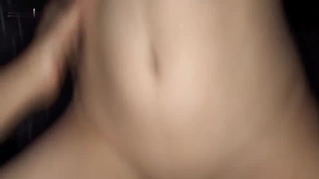  饥渴难耐，派对做爱  红发大学生美少女骑上来看起来极骚 的剧照4