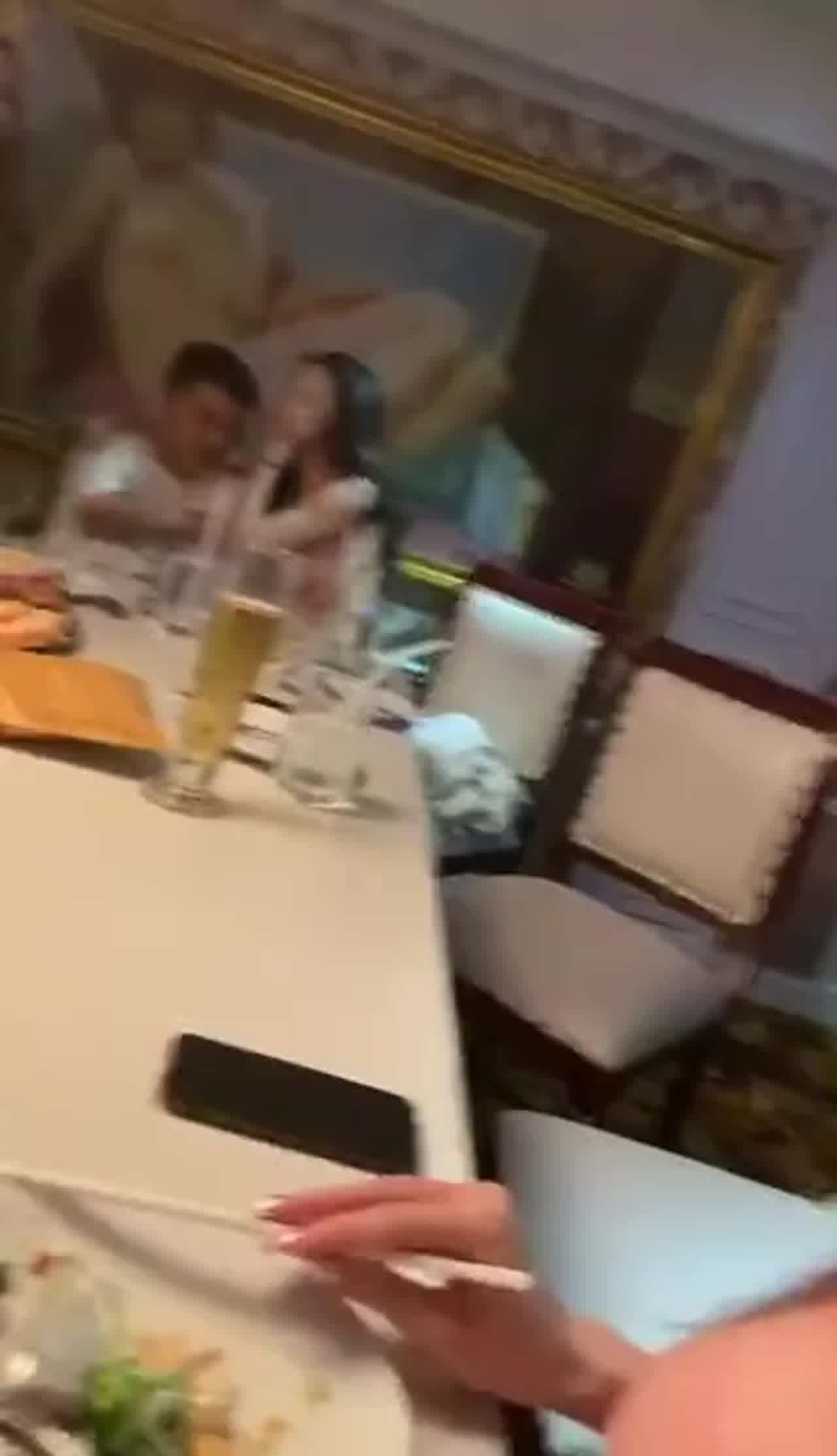  有没有要一起来吃饭的，全荤宴 ！ 的剧照1