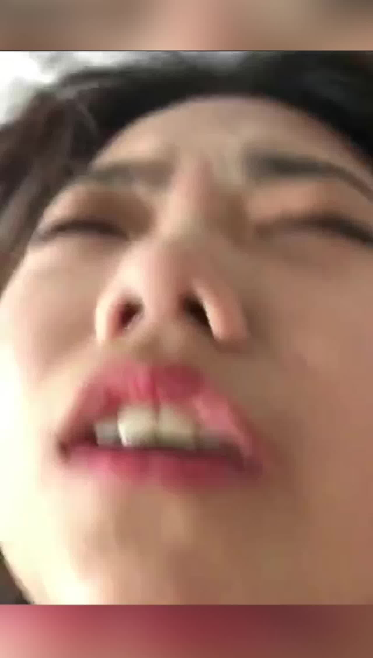  真实! 爱猫大学生性爱自拍 的剧照8