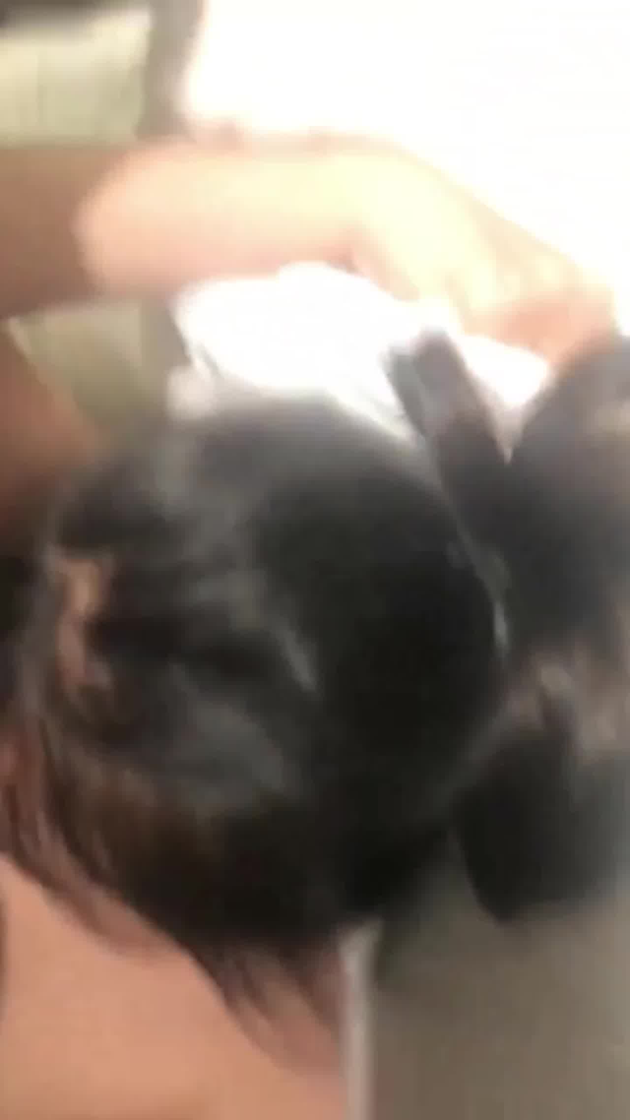  快乐生活就是体验高中生嫩穴 的剧照3